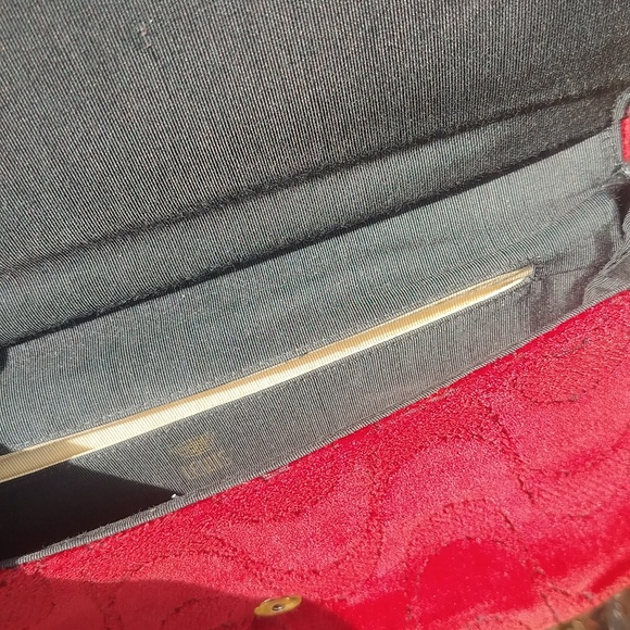 '60s Vintage Cherry Red Lewis Carpet Bag - Picture 7 of 9